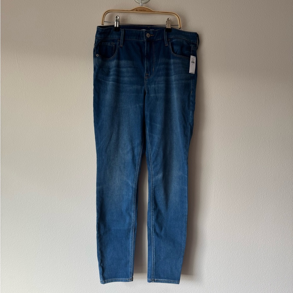 NEW - Old Navy, rockstar, super skinny, high-rise jeans